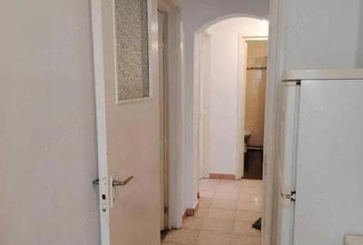 Vand apartament 2 camere decomandate, zona Narcisa, etaj mic - 5