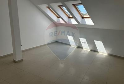 Birou, de 225 mp, în Central - 11