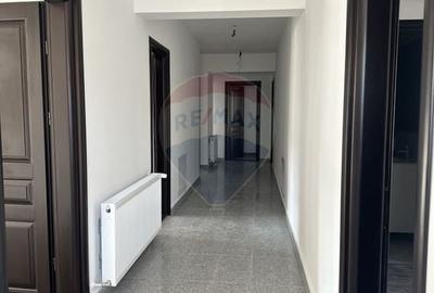 Spațiu comercial, de 690 mp, în Bistrița - 5