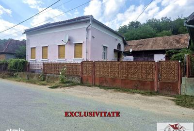 Casă cu 3 camere în Ciugud