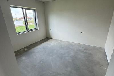 Casă cu 3 camere în Recea - 2