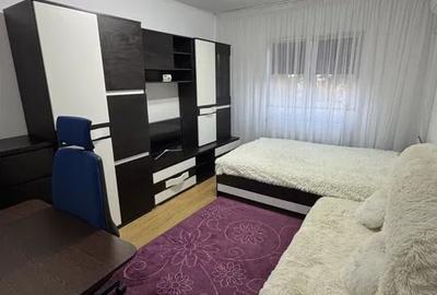 Garsonieră decomandată, mobilată în Gorjului