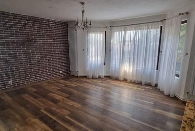 Casă cu 5 camere cu Teren 377 Mp în Central