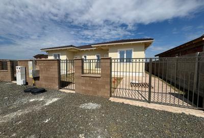 Duplex cu 3 camere cu Canalizare în Moșnița Nouă - 2