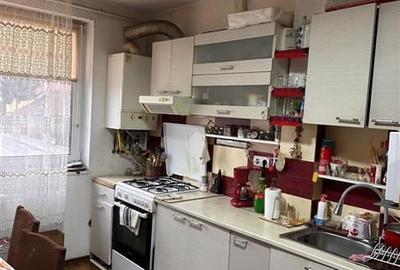 Apartament cu 2 camere semidecomandat, mobilat în Mărăști