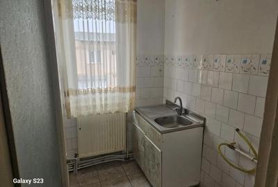 Apartament cu 2 camere decomandat în Dărmănești - 6