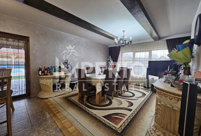 Casa cu 5 camere, garaj, piscina in Chinteni!