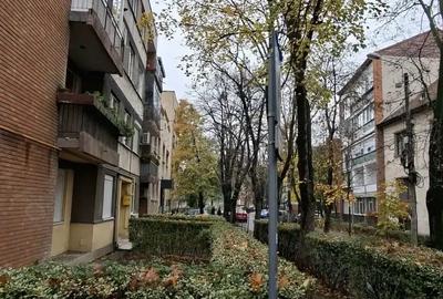 Apartament cu 3 camere decomandat în Medicină - 3