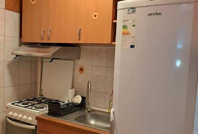 Garsonieră decomandată în Titan - 4