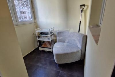 Garsoniera la 9 minute de statiile de metrou Dristor 1 si 2 - 3