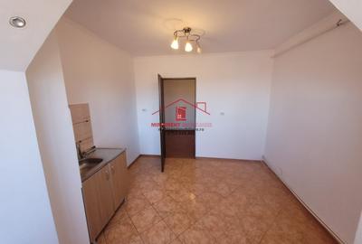 Apartament cu 3 camere decomandat în Piața Nouă - 4