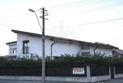 Casă cu 5 camere cu Teren 300 Mp în Ana Ipătescu - 2