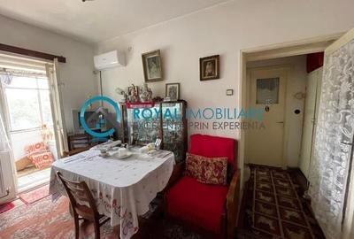 Royal Imobiliare - Vanzare Apartament zona Democratiei - 3