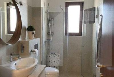 Apartament cu 3 camere decomandat în Central - 2