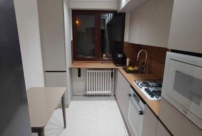 Apartament cu 3 camere decomandat în Central - 8