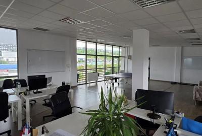 Spațiu comercial, de 135 mp, în Central - 5
