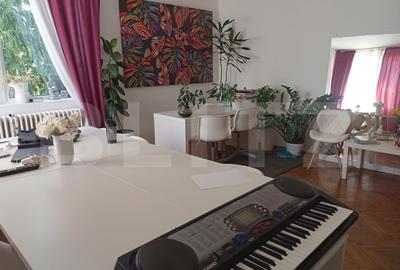 Apartament de vanzare in vila, cu 5 camere, 150 mp, zona Andrei Muresanu