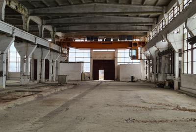 Brasov hala industriala 2000 mp cu platforma betonata - 2