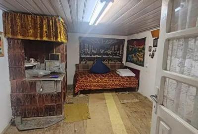 Casă cu 2 camere cu Teren 3972 Mp în Gura Idrici - 5