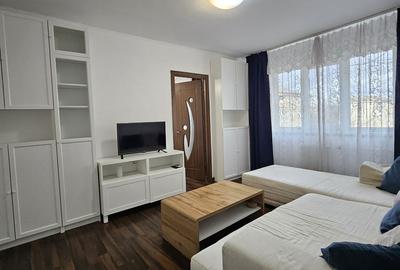 Apartament cu 3 camere decomandat în Nufărul - 19