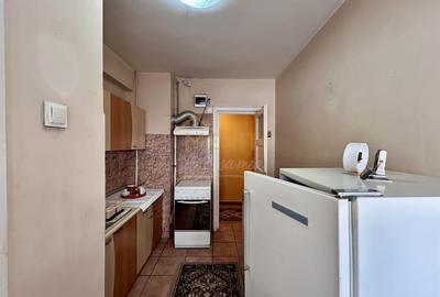 Apartament cu 3 camere semidecomandat, mobilat în Central - 12