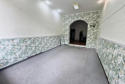 Spațiu comercial, de 40 mp, în Central - 1