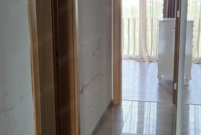 Apartament cu 3 camere decomandat în Ștefăneștii de Jos - 3