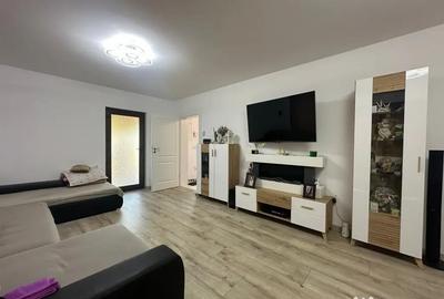 Casă cu 4 camere cu Teren 550 Mp în Hălchiu - 1