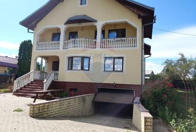 Casă individuală cu 6 camere cu Canalizare în Zvoriștea - 2