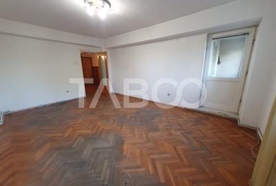 Spatiu destinat pentru afacerea ta in zona Centrala 70  mp - 2