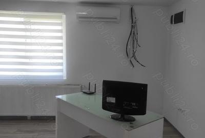 Spațiu comercial, de 390 mp, în Central - 8