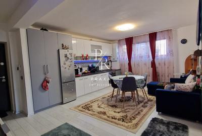 Apartament cu 3 camere semidecomandat, mobilat în Florești