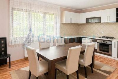 Casă cu 4 camere cu Teren 961 Mp în Nojorid