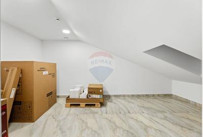 Spatiu comercial de inchiriat la mansarda - 4