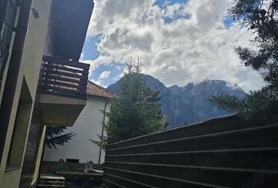 Casă cu 4 camere cu Teren 420 Mp în Central - 1