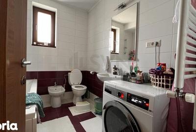 Casă cu 6 camere cu Teren 690 Mp în Central - 3