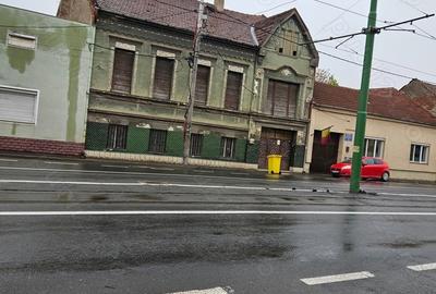 Casă cu 7 camere în Central - 1