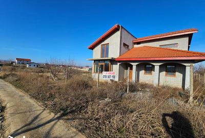 Casă cu 5 camere cu Teren 490 Mp în Somova - 12