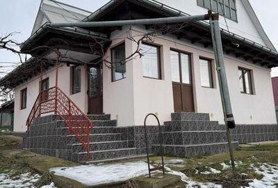 Casă cu 4 camere cu Teren 500 Mp în Ghindăoani - 1