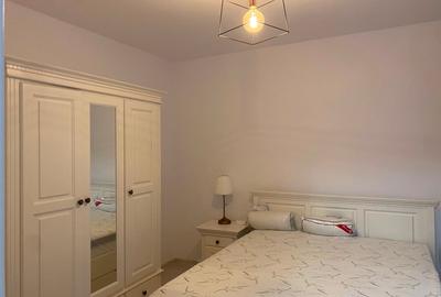 Proprietar, vând apartament cu două camere nedecomandate , mobilat si utilat lux - 4