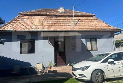Casă cu 3 camere cu Canalizare în Central - 2