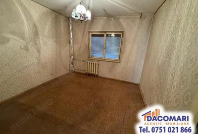 Apartament cu 3 camere decomandat în Micro 20 - 1