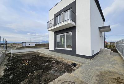 Casa individuala cu patru camere, Primaverii, Sanpetru - 9