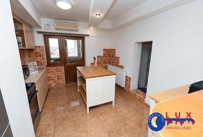 Apartament cu 3 camere decomandat în Babadag - 15