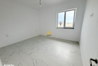 Casă cu 4 camere cu Teren 300 Mp în Domnești - 9