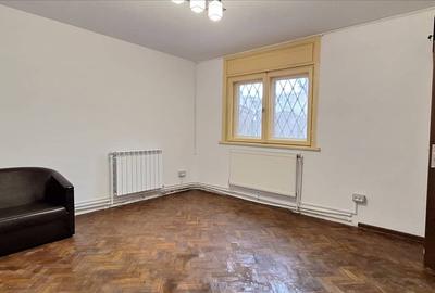 GARA CASA 3 CAMERE + DOUA CURTI RENOVATA GAZE IDEAL ACTIVITATI COMERCIALE - 8