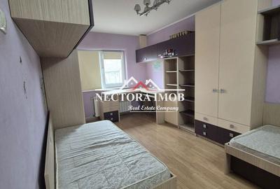 Apartament cu 3 camere decomandat în Decebal - 4