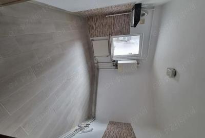 Apartament cu 3 camere decomandat în Central - 1