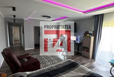 Casă cu 4 camere cu Teren 6.5 Mp în Central - 2