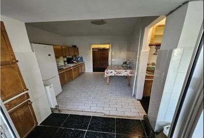 Decomandat la etajul 1 linga Shopping City - 4